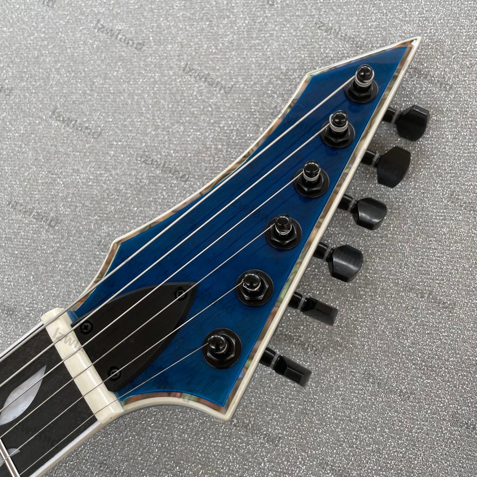 Unique Electric Guitar H-H Pickups Flamed Maple Veneer Blue Finish Black HW