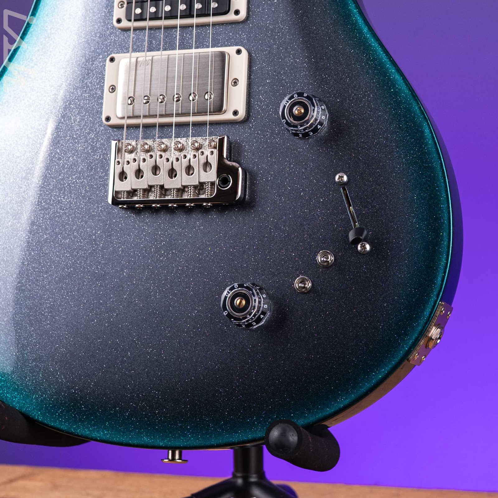 PRS Swamp Ash Special Sprayer’s Choice Silver Holoflake Green Burst