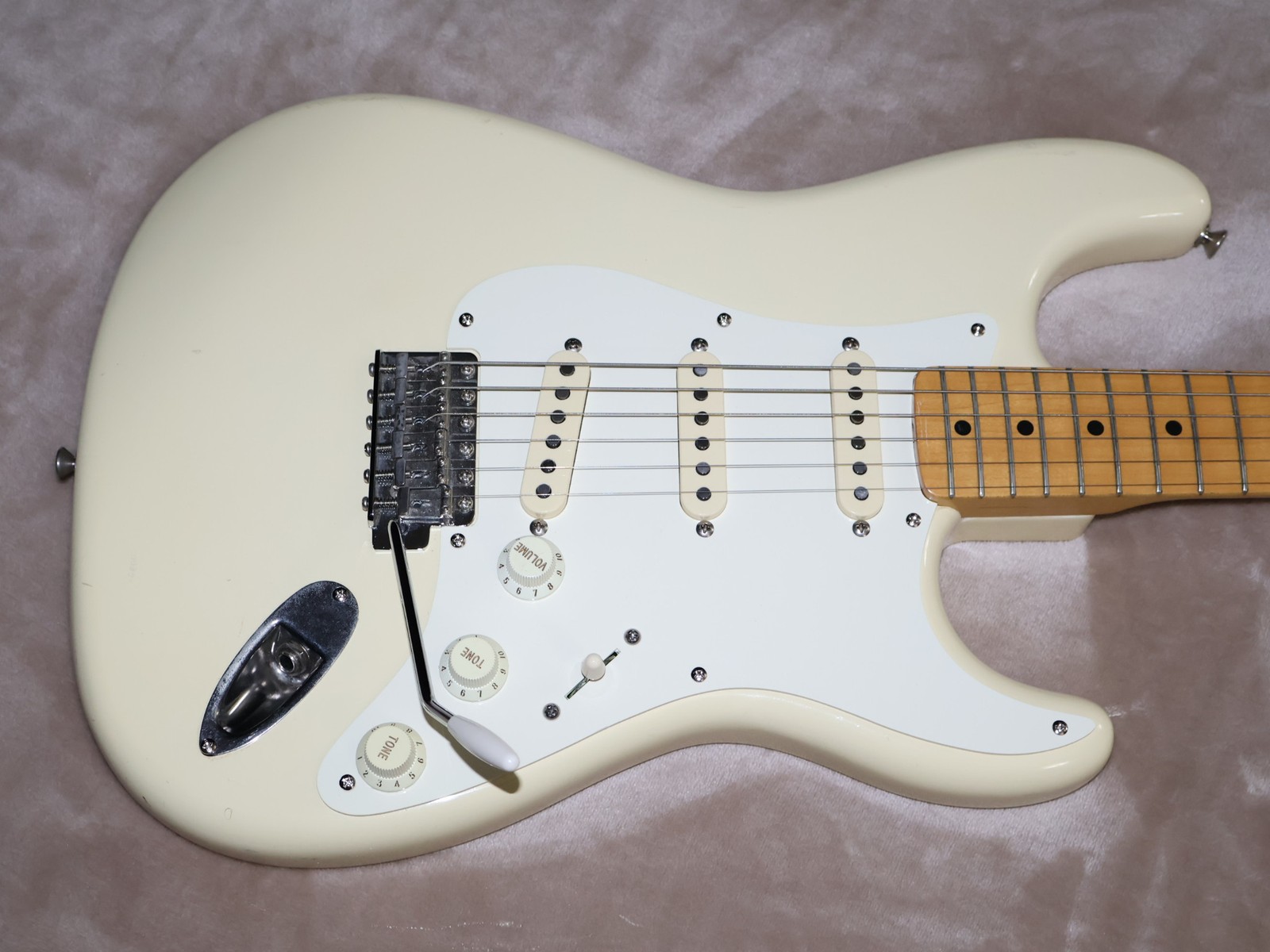 86-87 MIJ Japan Fender Squier Stratocaster ST-357 A Series Olympic White Gigbag!