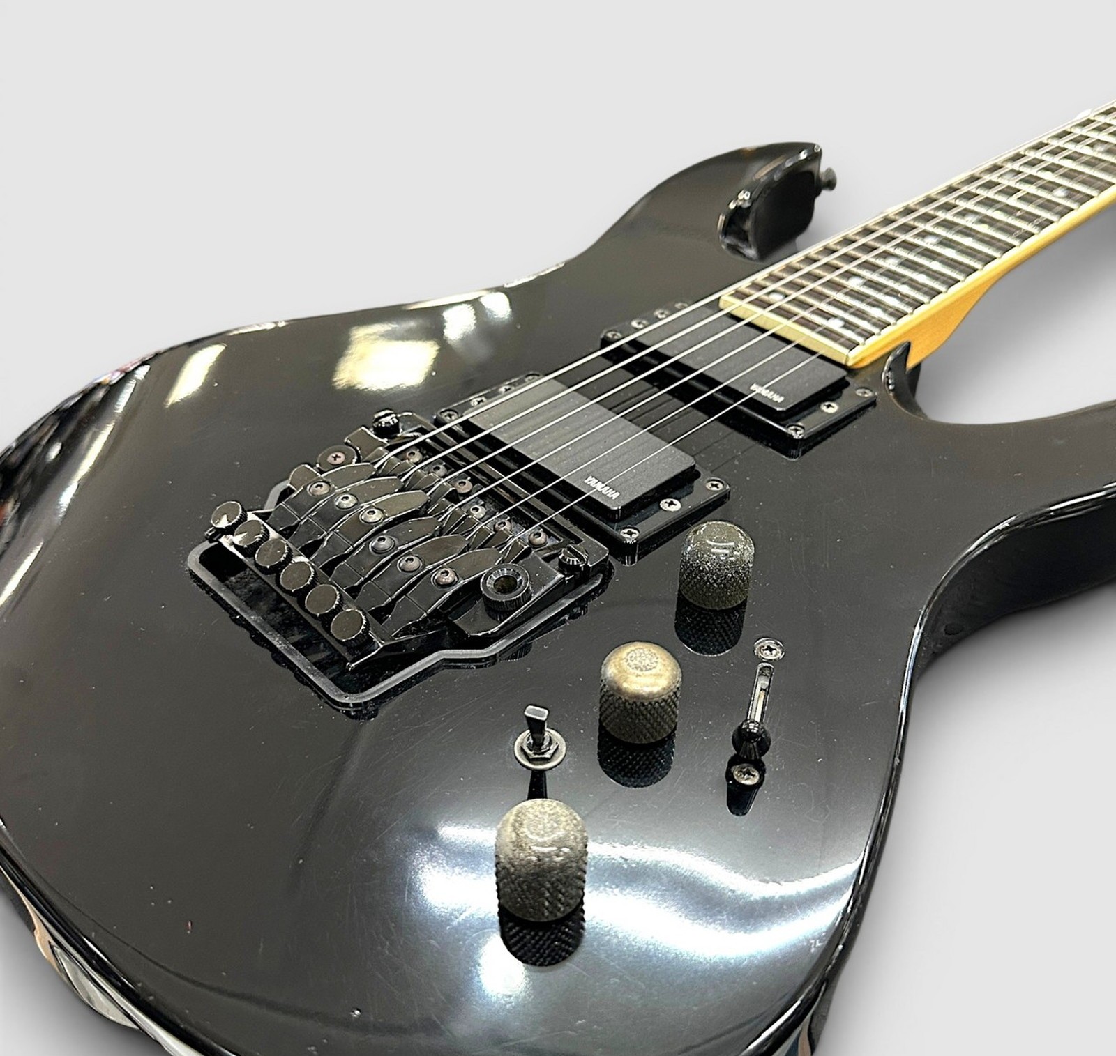 YAMAHA RGX820J Used 1980 Basswood Body Maple Neck Rosewood Fingerboard Black