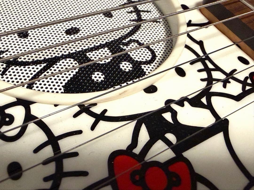FERNANDES ZO-3 Hello Kitty White Sanrio Built-in Amp Guitar Japan