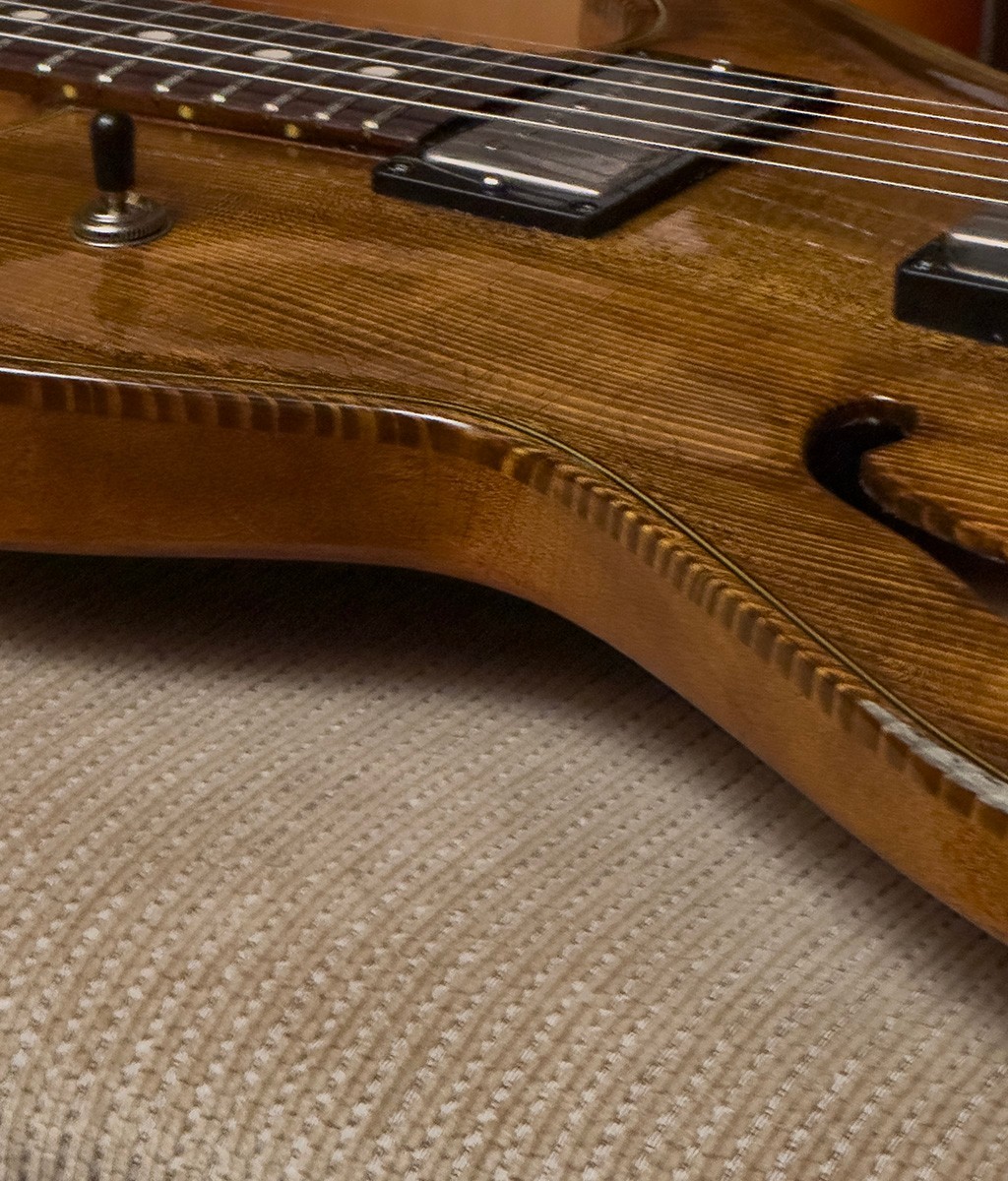 Knaggs Chena SVHS Old Violin Semi-Hollow Electric Guitar – with Hard Case