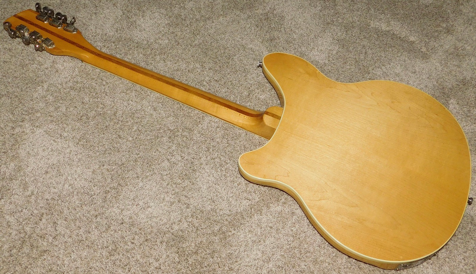 Rickenbacker 360/12 Semi-Hollow 12 String Electric Guitar Mapleglo Vintage 1980