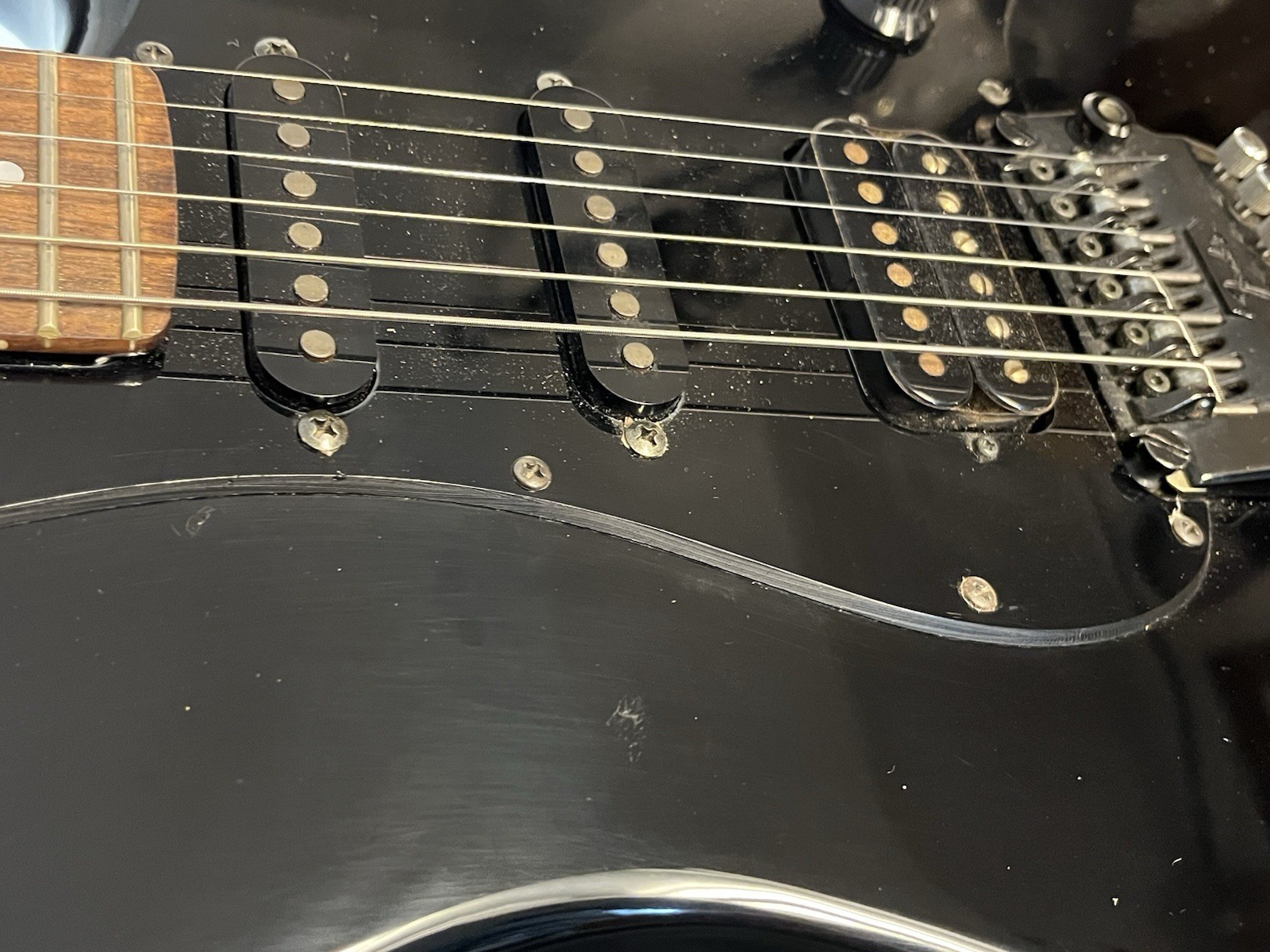 1985 Fender Stratocaster ST-556 Boxer Japan: Black / Black