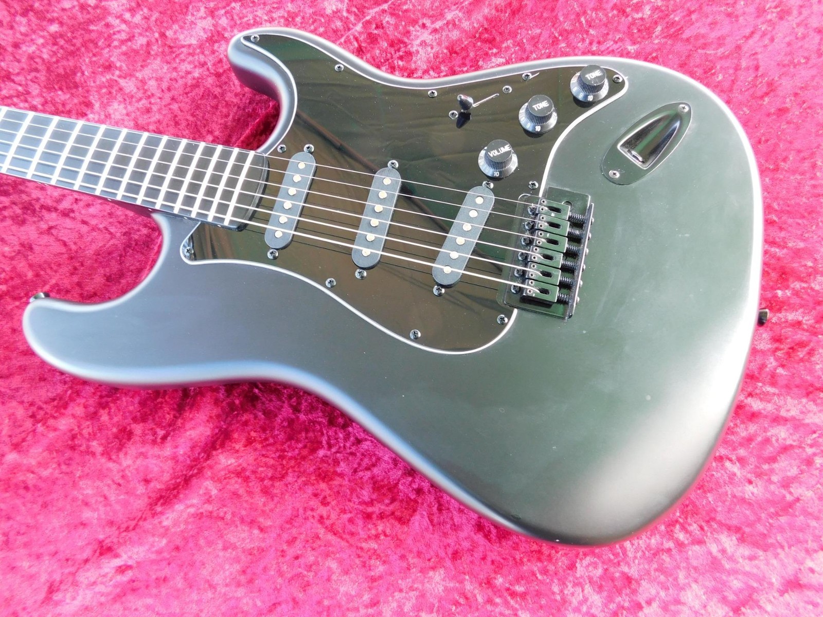 Stagg Matte Black Strat, Squier Pickups, Custom Wiring,Capacitor Upgrade, Nice