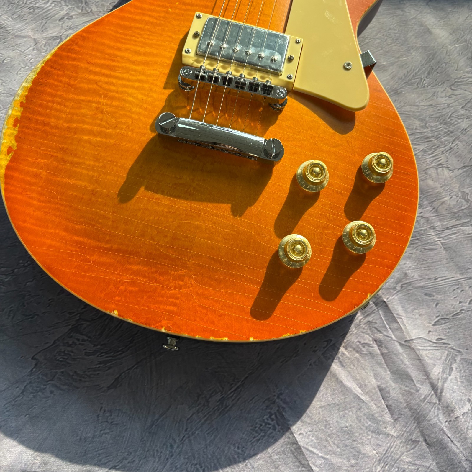 Honey Burst Vintage LP Style Electric Guitar Rosewood Fingerboard Fixed Bridge