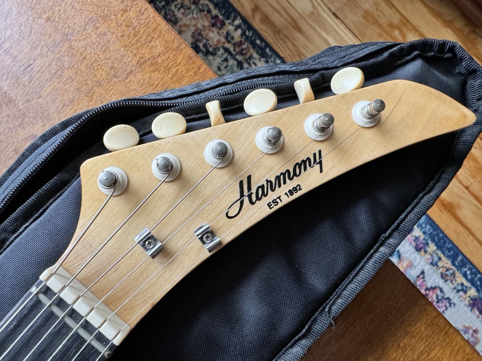 Vintage Rare Harmony 1401 Tremolo 70s Sunburst Electric Guitar With Gig Bag