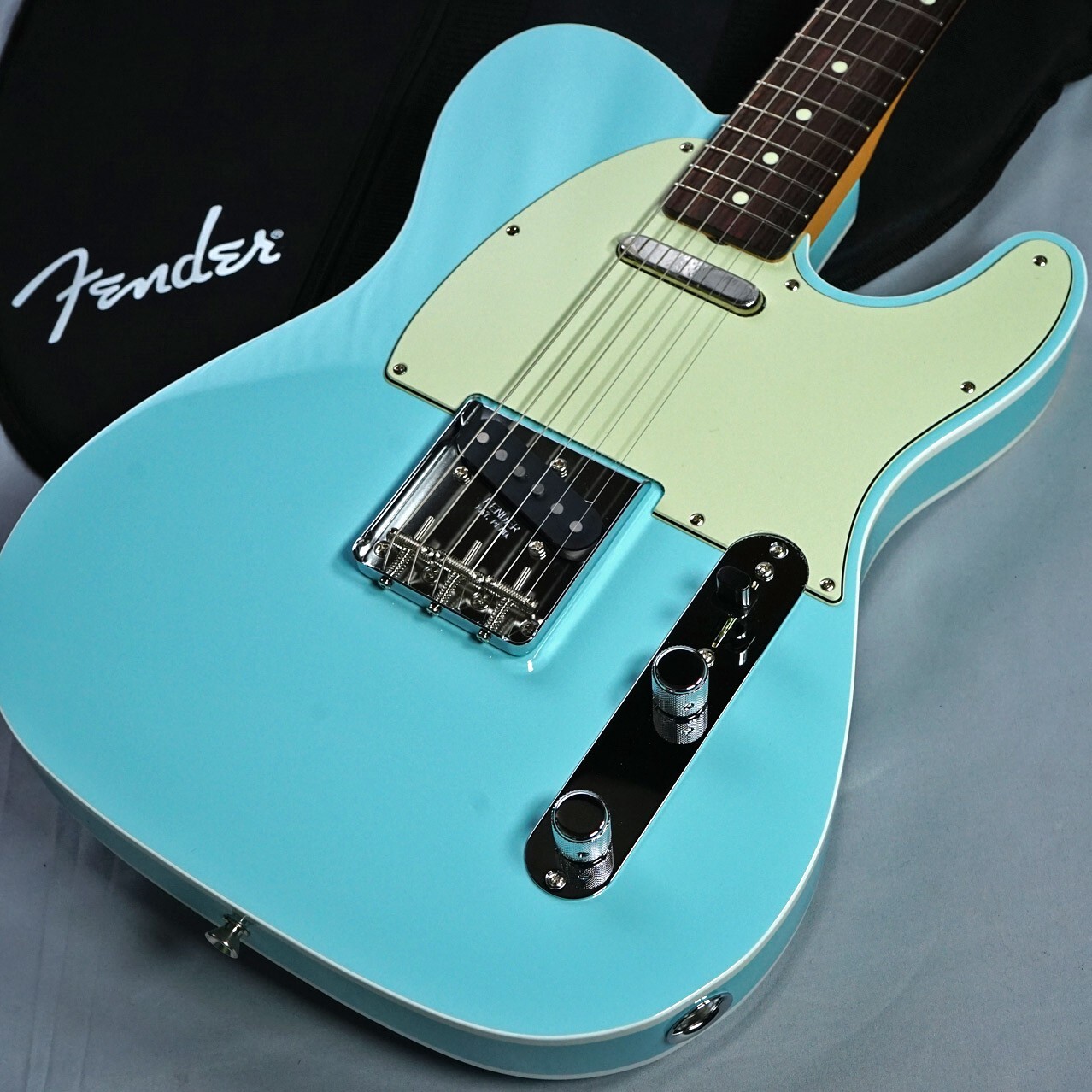 Fender FSR Collection Made in Japan Traditional 60s Telecaster Custom Daphne Blu