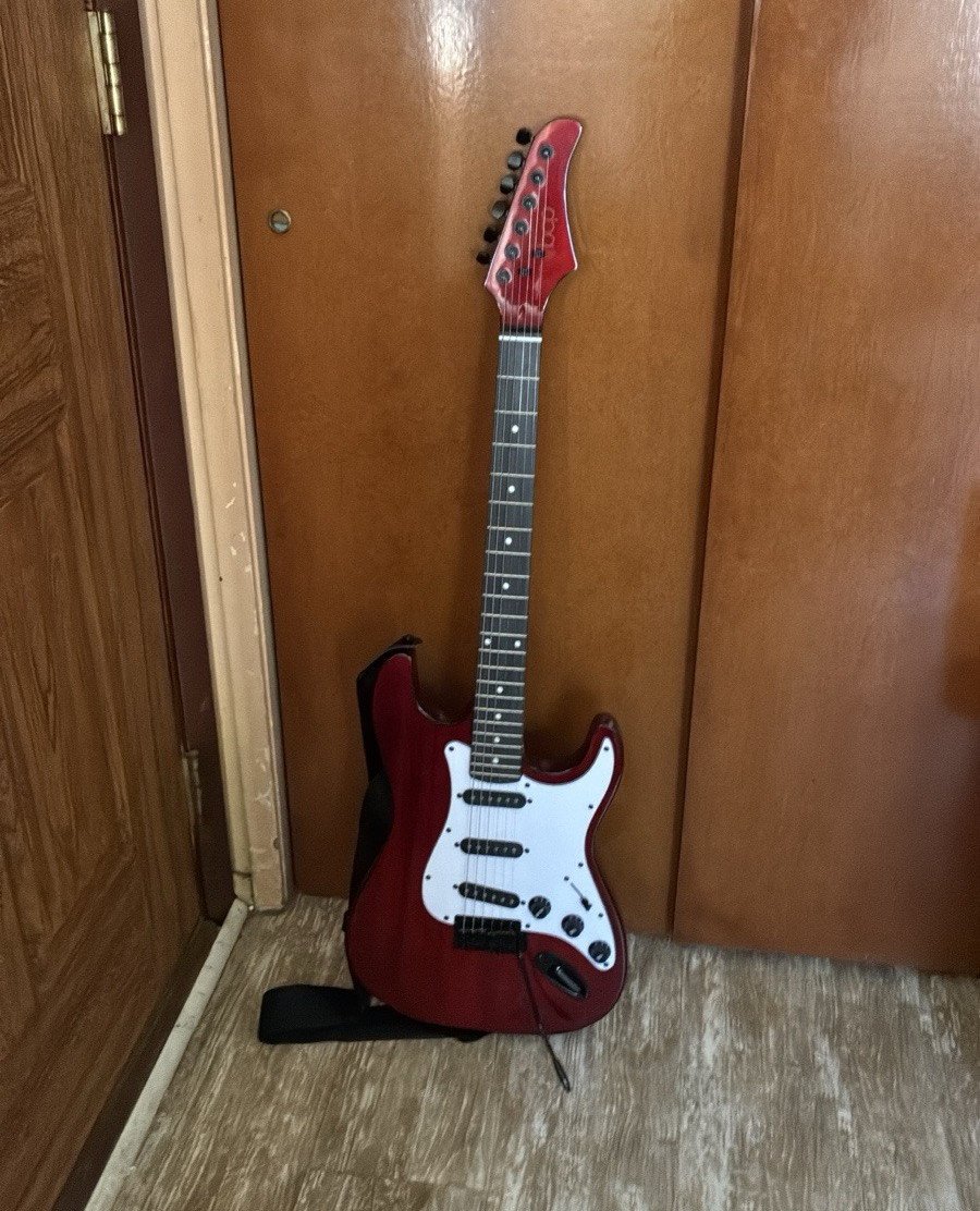 BCP Red Solid Body 6-String Right-Handed Electric Guitar w/ Gig Bag & Cable