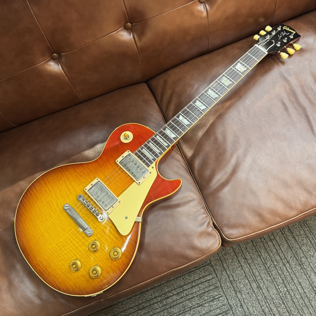 Gibson Custom Shop Murphy Lab 1959 Les Paul Standard Orange Sunset Fade Ultra Li