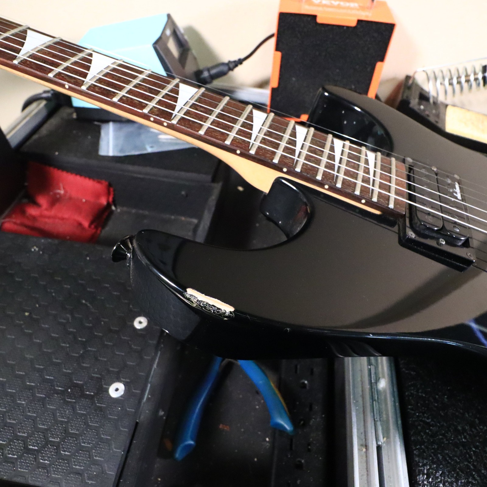 Charvel Predator Electric Guitar Black with Sharkfin Inlays 1991