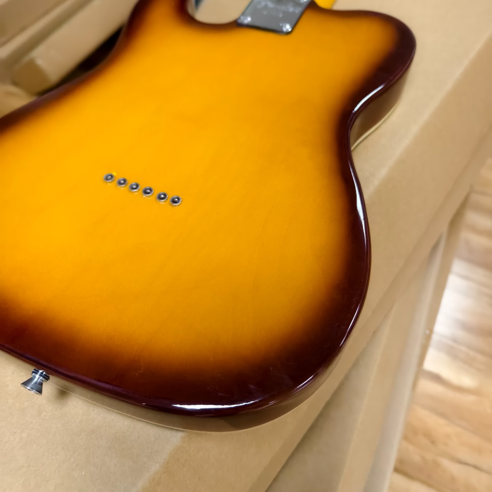 TL Electric Guitar 2 Tone Sunburst Solid Ash Body Maple Neck White Pickguard