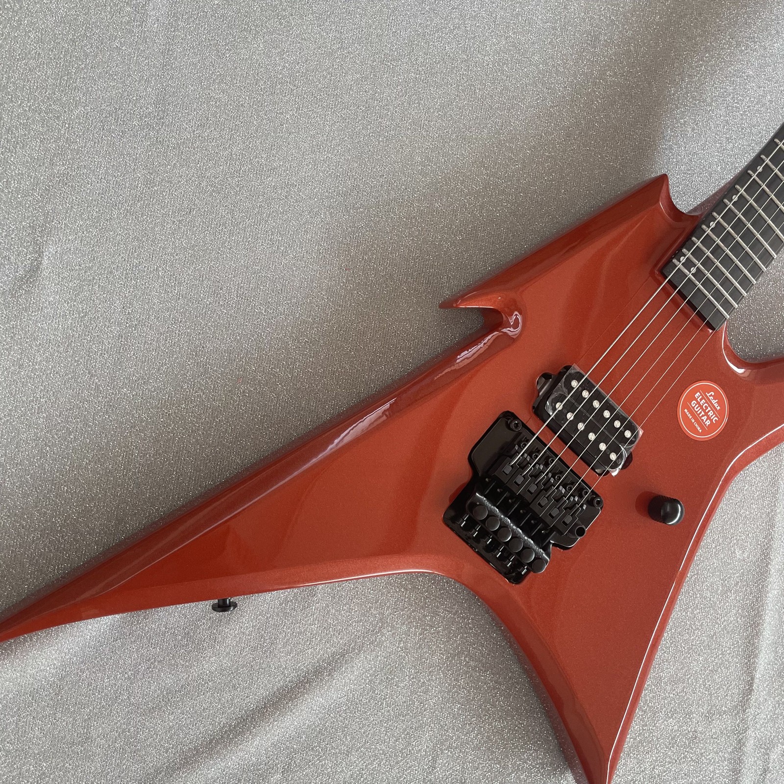 Unique Solid Electric Guitar Tremolo H-H Pickups Orange Sparkle Finish Black HW