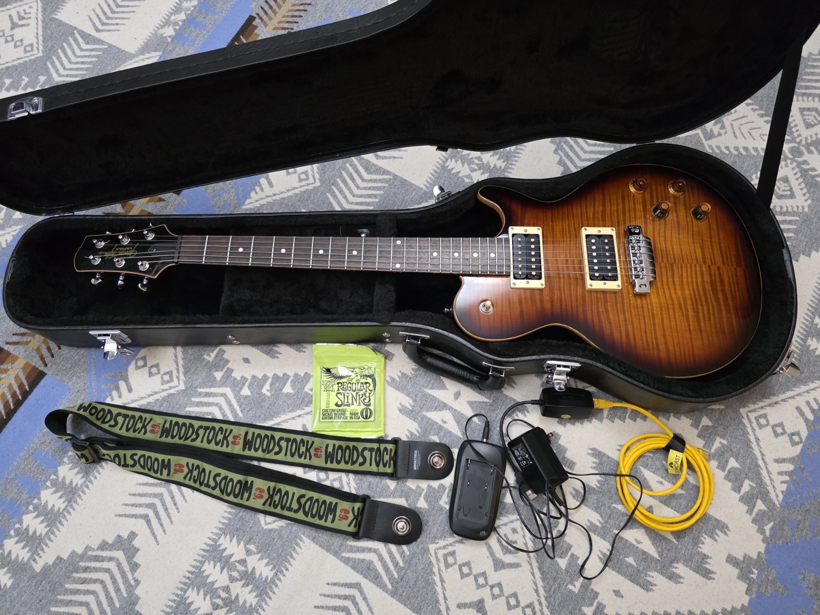 Line 6 James Tyler Variax JTV-59 Tobacco Sunburst Electric Guitar w/ Case & Kit
