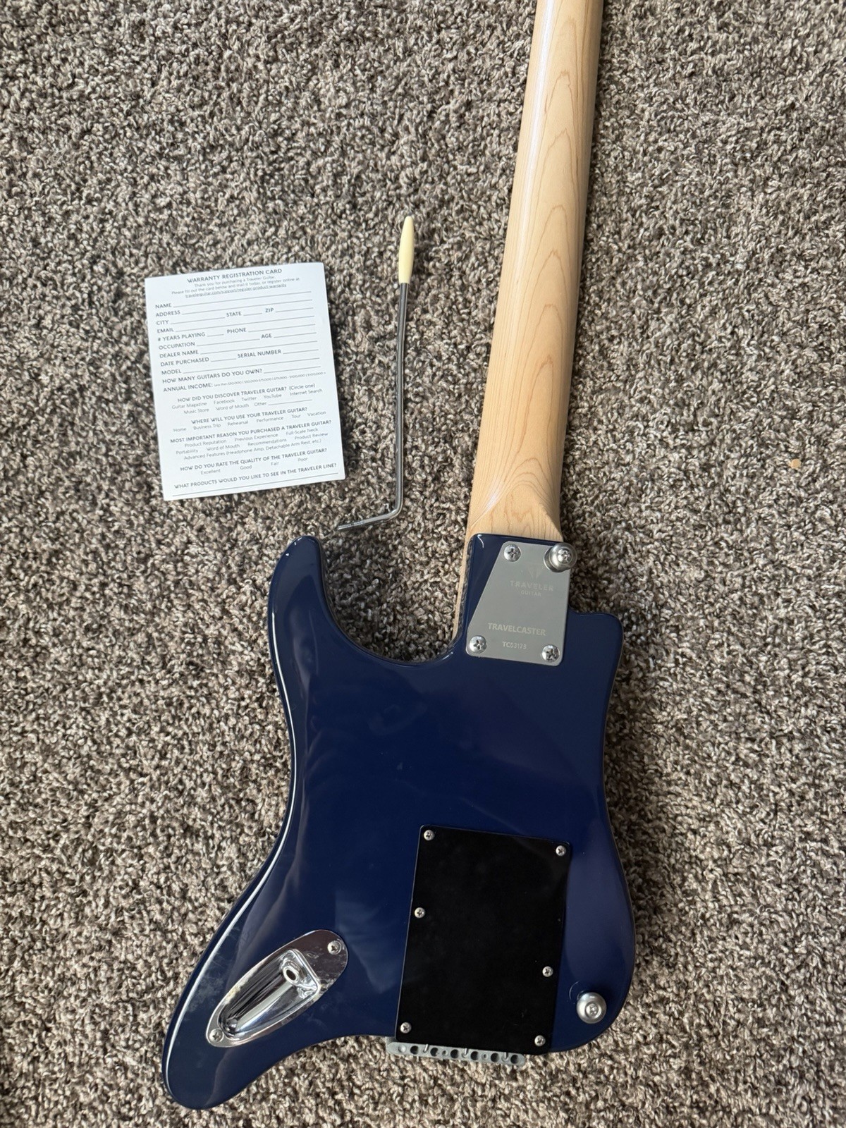 Traveler Guitar Travelcaster Deluxe Navy Blue (with minor defects)