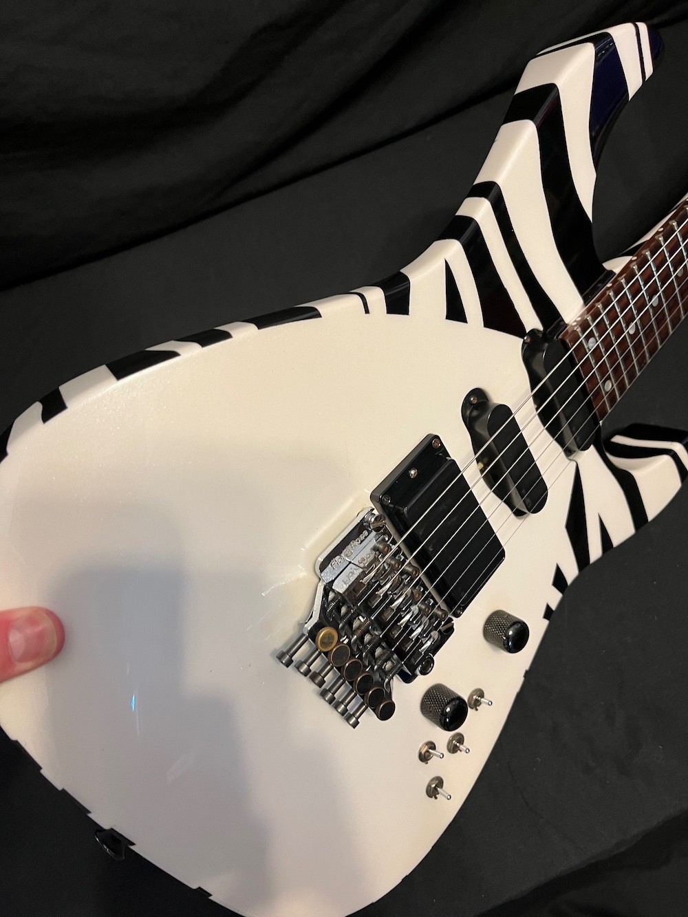 1986 Jackson USA Soloist Platinum Pearl Guitar W/Zebra Stripes W/Case
