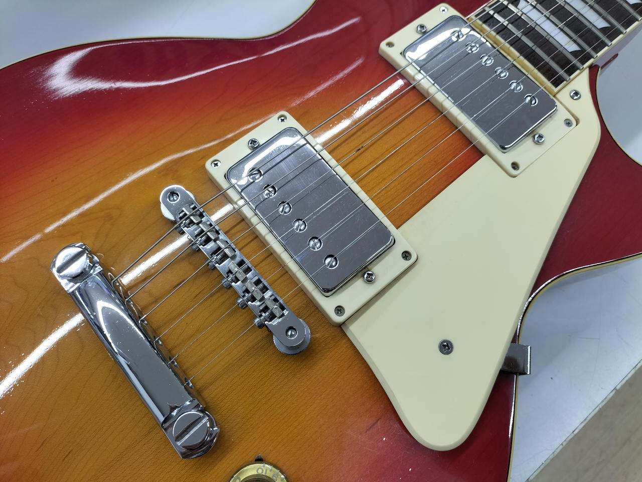 YAMAHA SL380 Electric Guitar