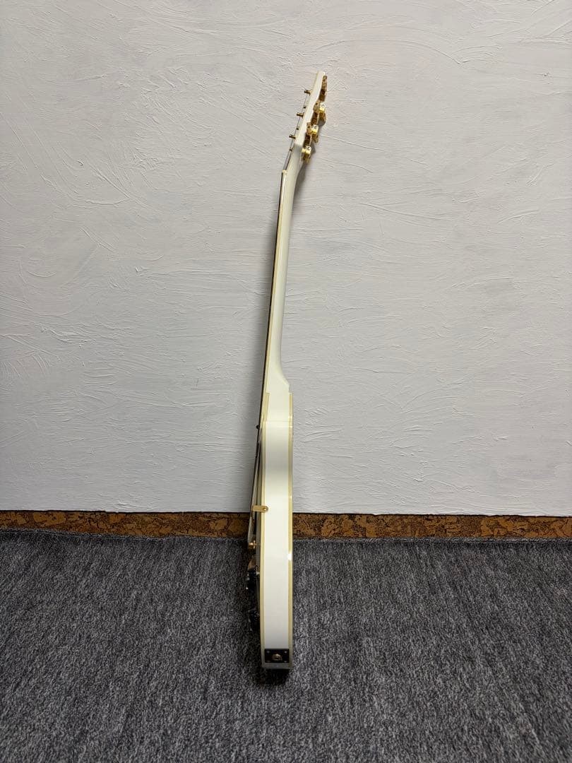 One owner item Burny Les Paul electric guitar white white