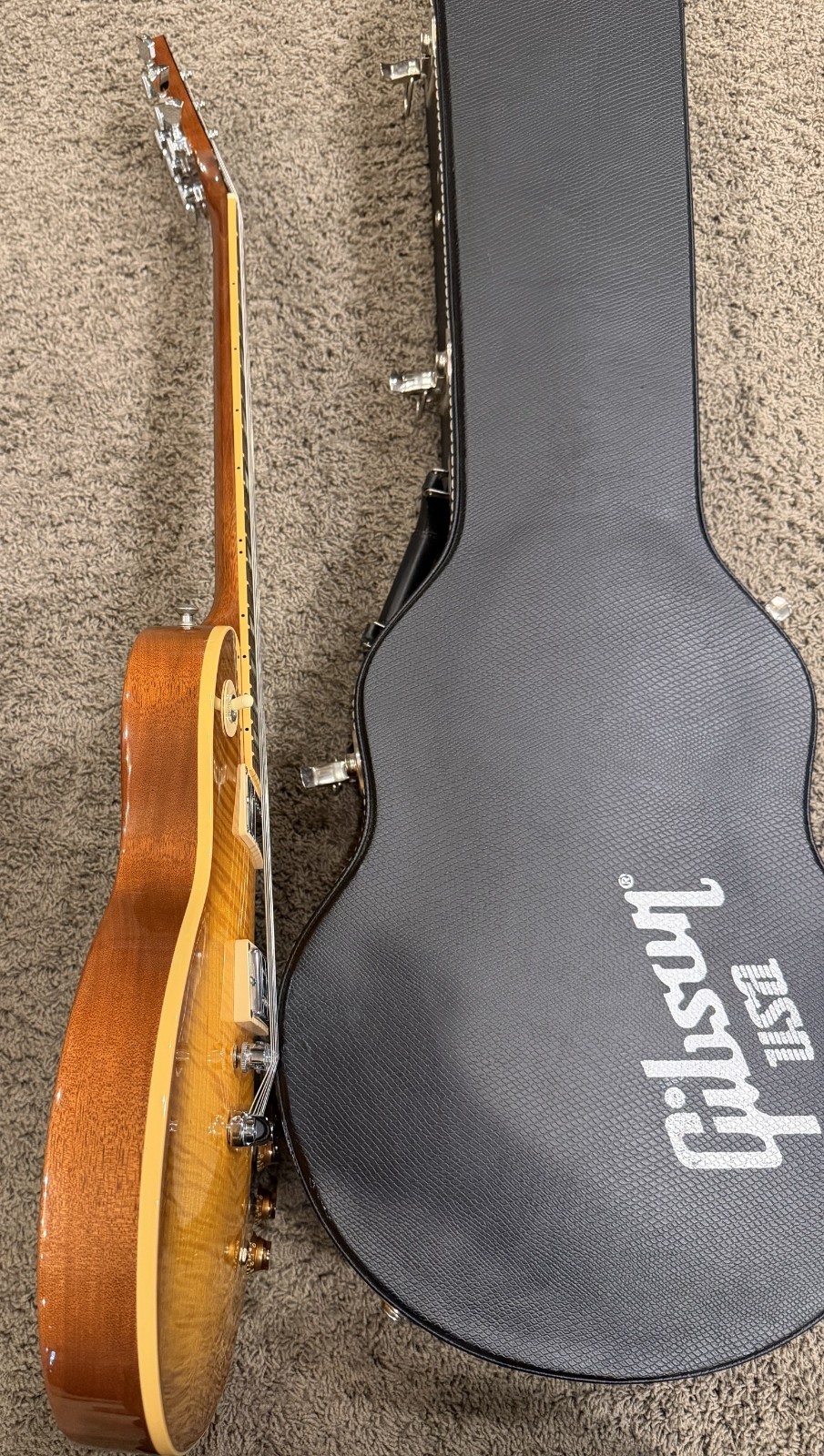 2009 Les Paul Standard w/OHSC Chambered, “Pleked”, Flame Top