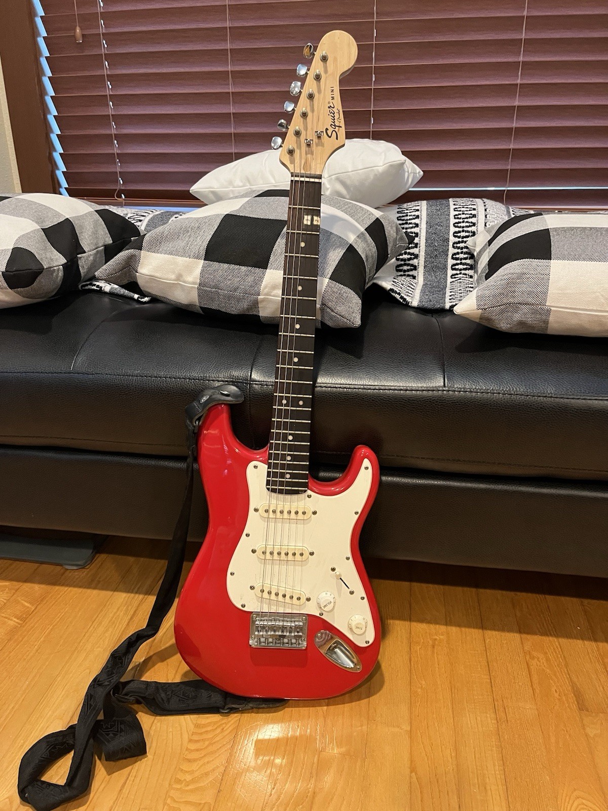 Squier Mini by Fender electric guitar