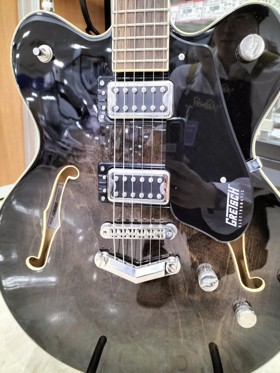 GRETSCH Electromatic G5622 Semi-Acoustic Electric Guitar