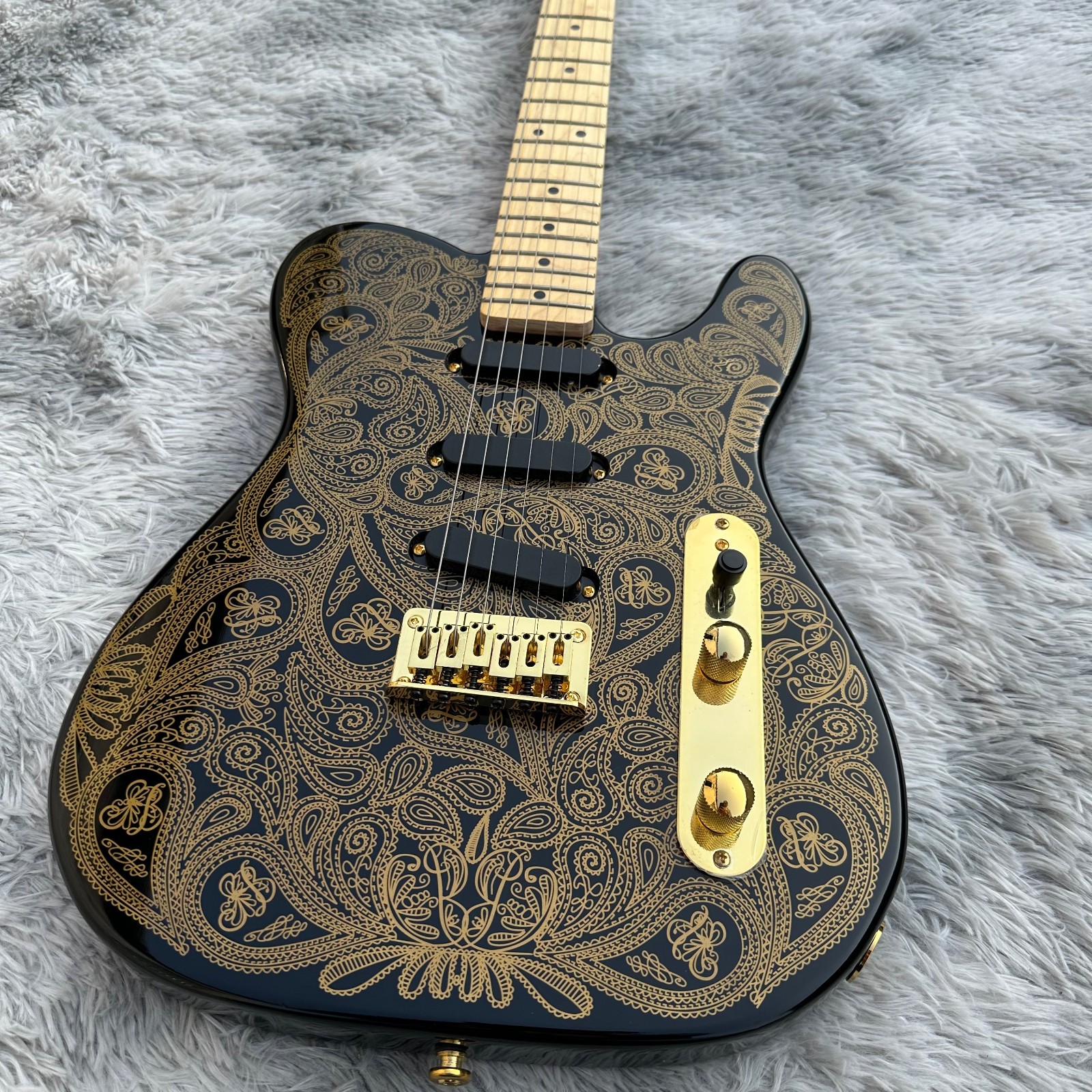 TL Electric guitar /black pattern and accessories/imported alder guitar/from US