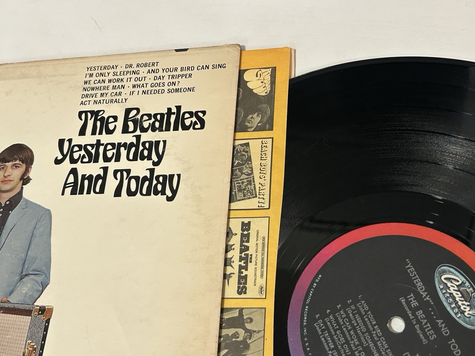 THE BEATLES YESTERDAY AND TODAY LP. MONO 2ND STATE BUTCHER COVER T-2553. VG/VG+