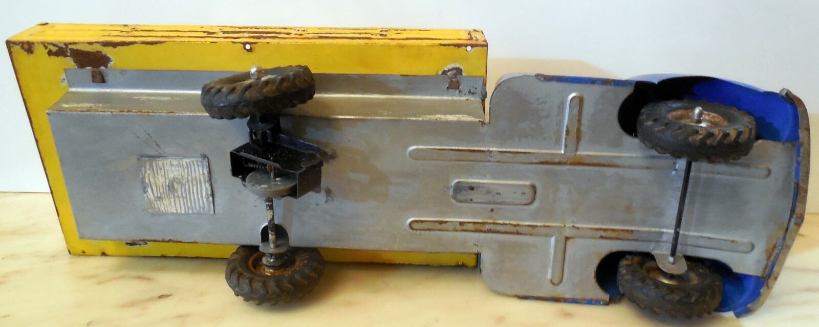 VINTAGE LARGE TIN TOY TRUCK DUNLOP 1950s