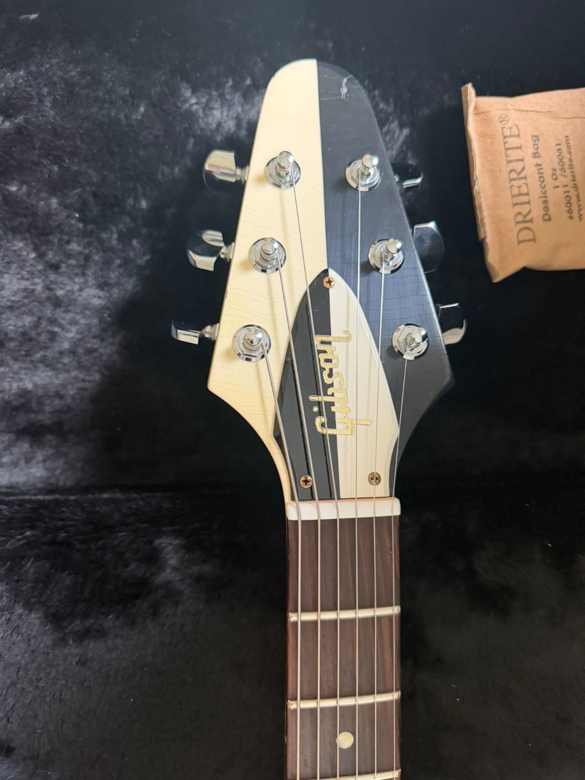 Gibson Limited Edition Michael Schenker Flying V 2026 – Black and White