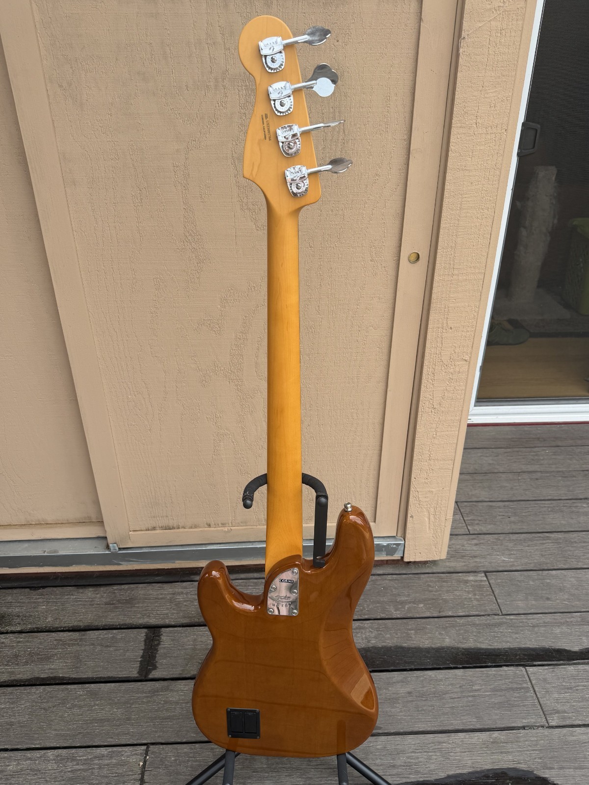 Fender Limited-Edition American Ultra Precision Bass Guitar Tiger’s Eye