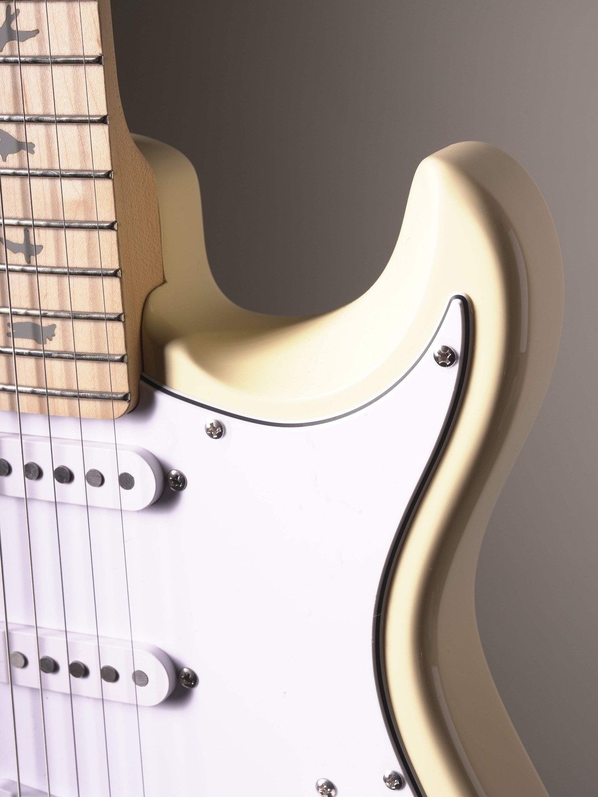 Paul Reed Smith SE Silver Sky – Moon White w. OGB