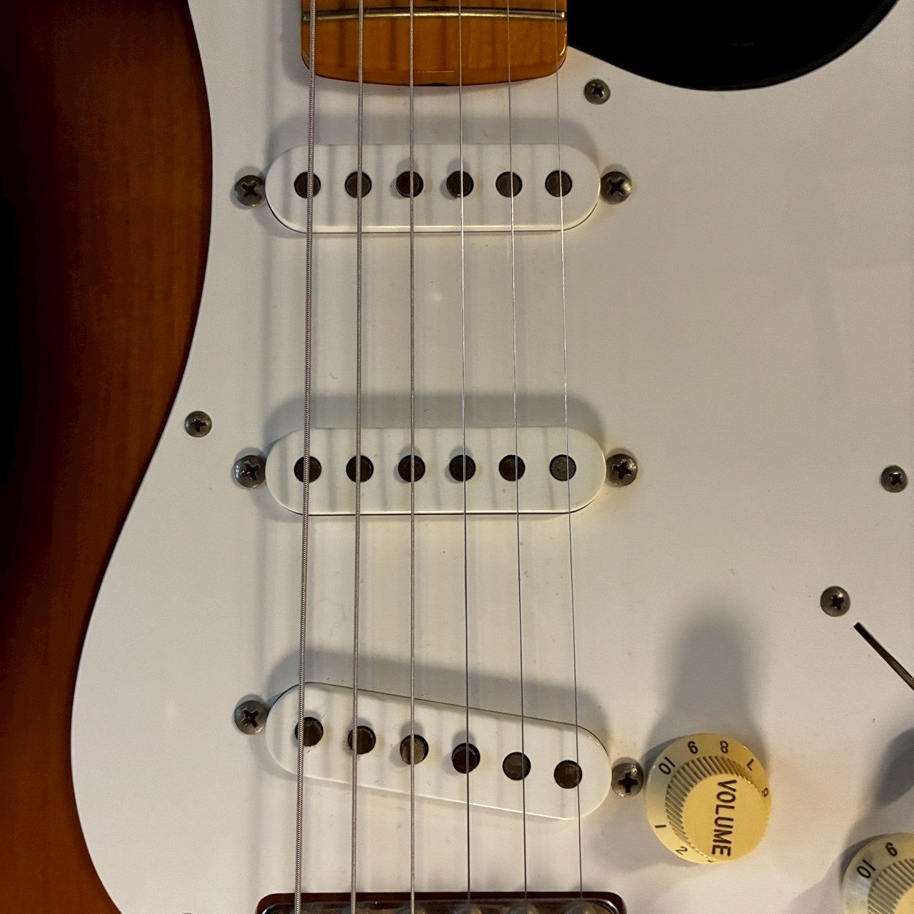 Fender Japan ST-57 2tone Sunburst Alder body【3.72kg】