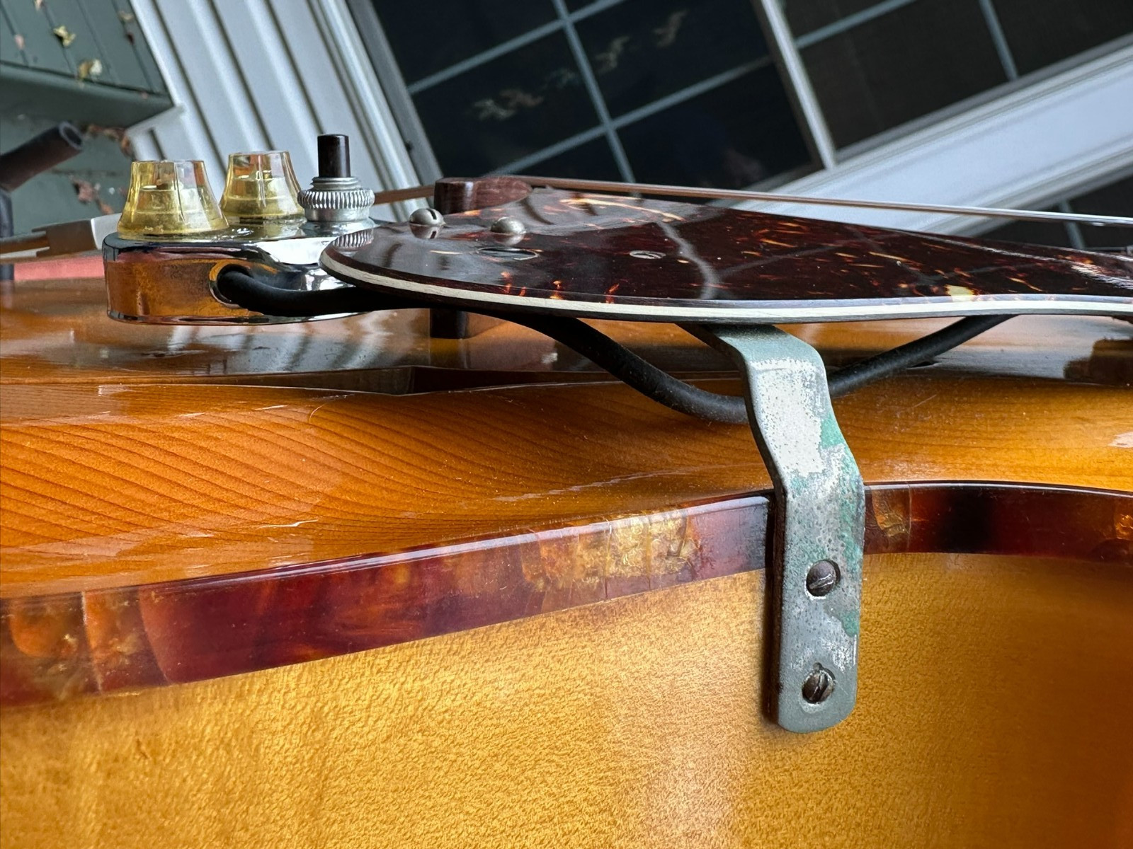 Roger Rossmeisl Electric Archtop Guitar Fender Rickenbacker 1950’s DeArmond
