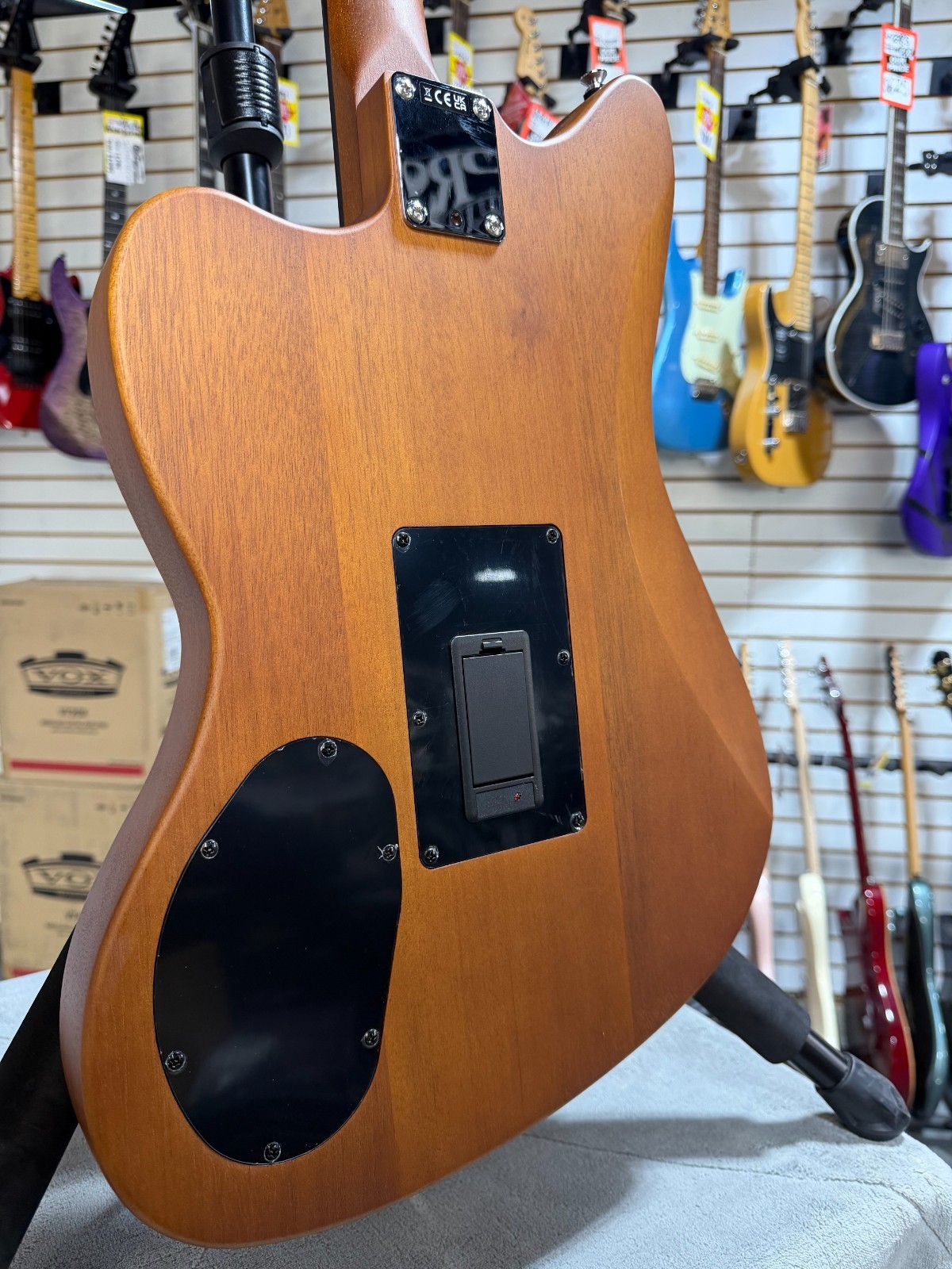 Fender Acoustasonic Standard Jazzmaster – Aged Natural + FREE Plek & Setup #350