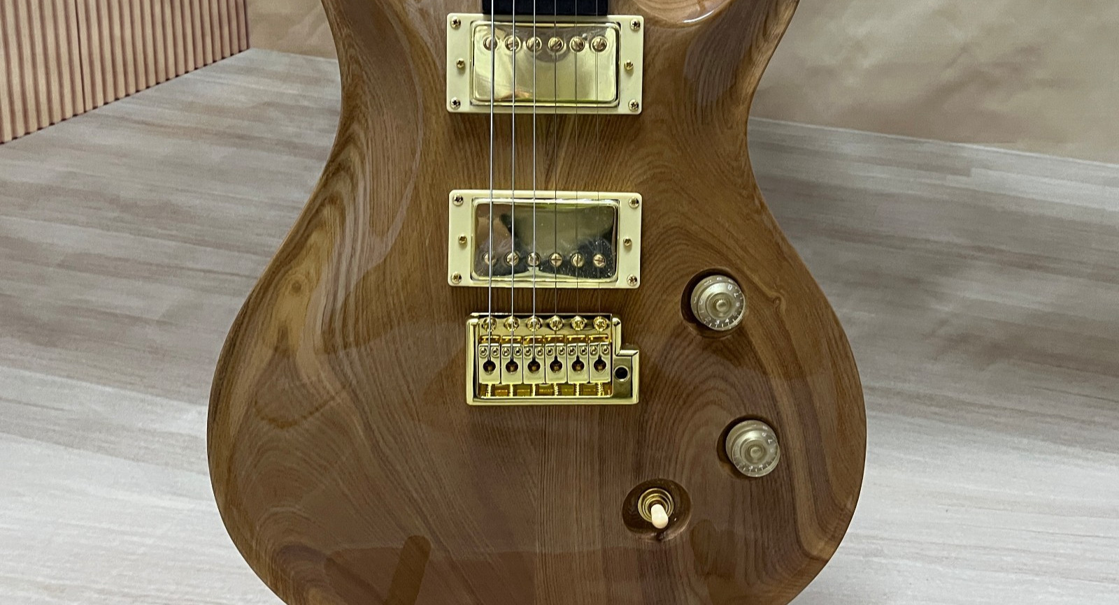 🪵Natural Wood Grain Custom Electric Guitar 🎸Gold Hardware Bird Inlay
