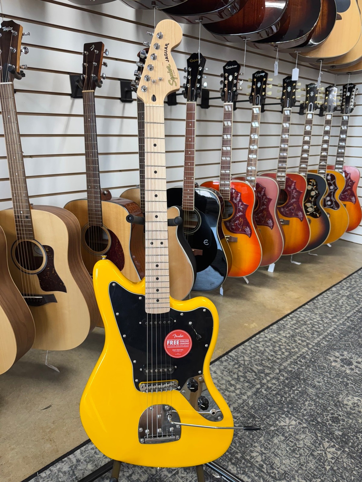 Squier FSR Affinity Jaguar – Graffiti Yellow