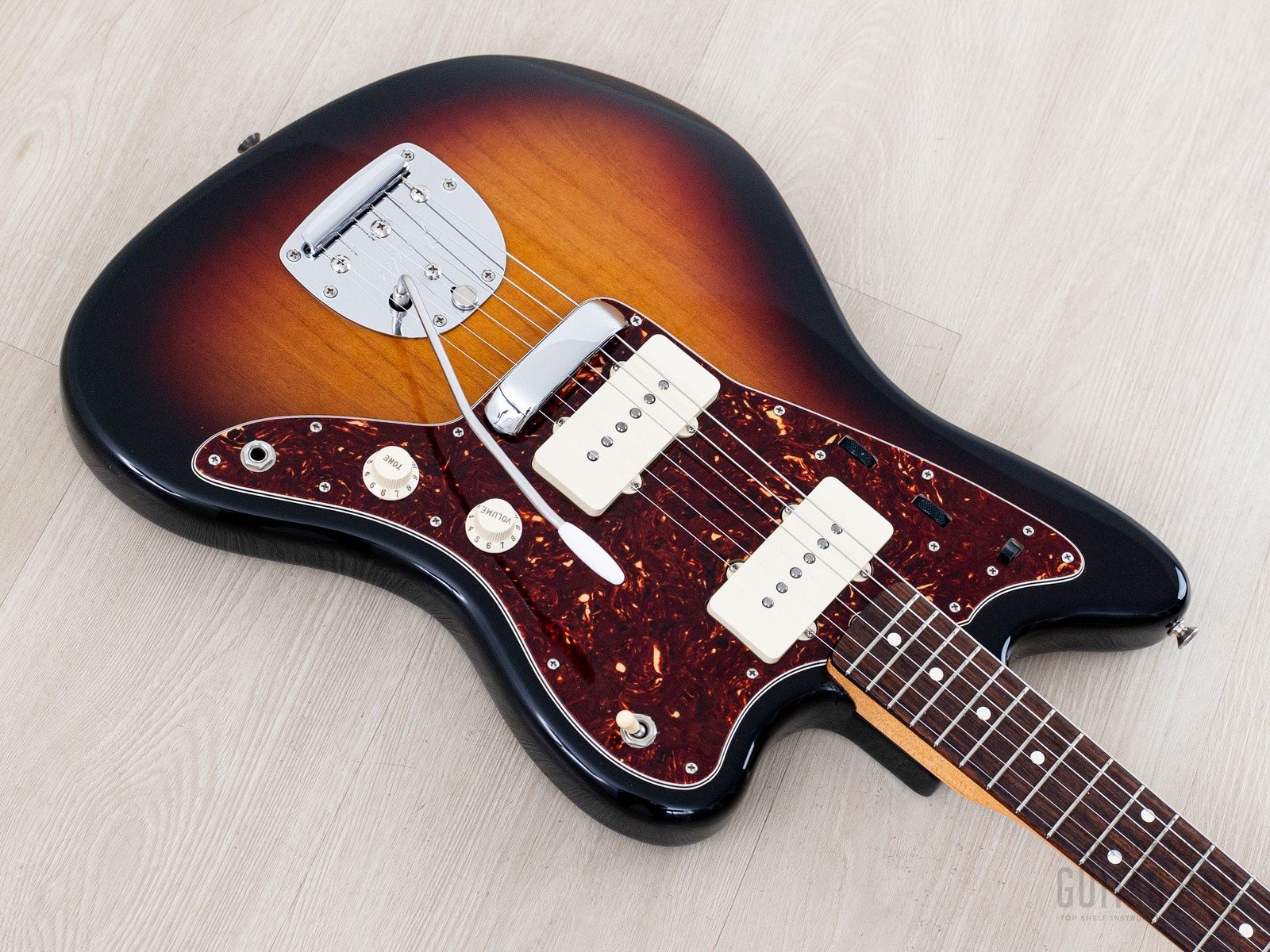 2006 Fender American Vintage ’62 Jazzmaster Sunburst w/ Case