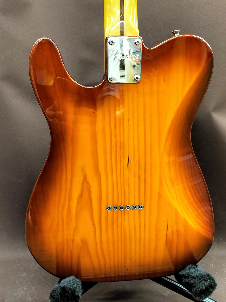 FENDER MODERN PLAYER TELECASTER PLUS Electric Guitar