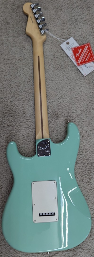 Fender Jeff Beck Stratocaster Guitar, Rosewood Fretboard, Surf Green with Case