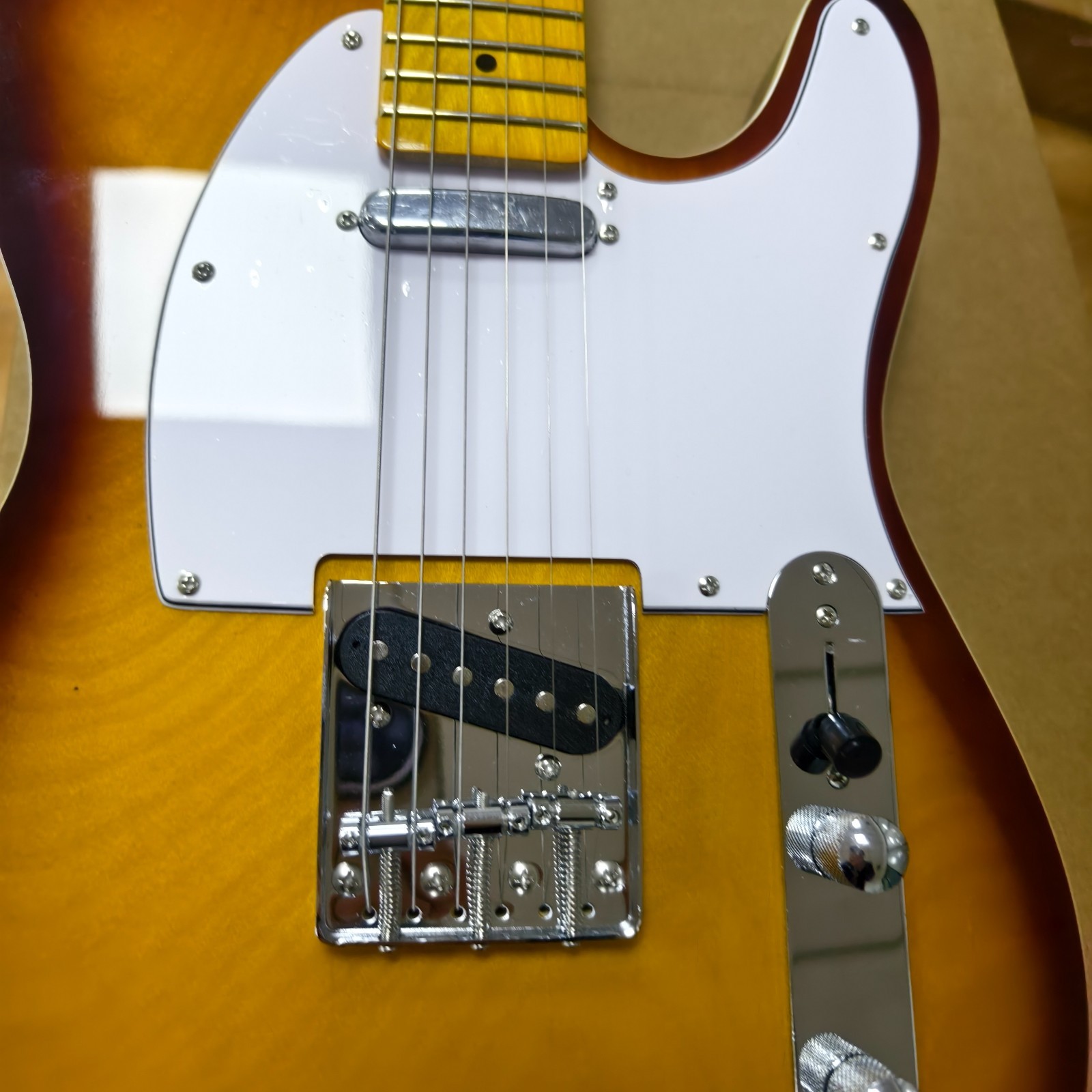TL Electric Guitar 2 Tone Sunburst Solid Ash Body Maple Neck White Pickguard