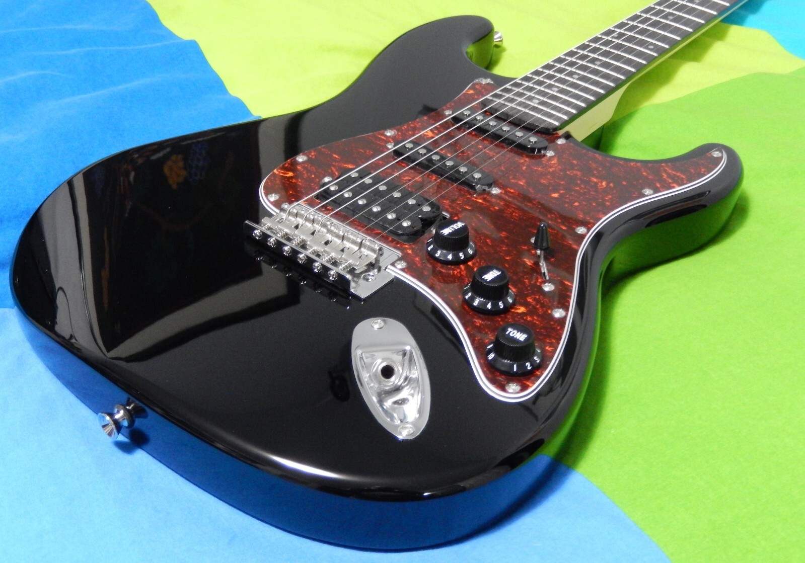 Donner Designer Series 39″ Solid Body Electric Guitar DST-200 Package