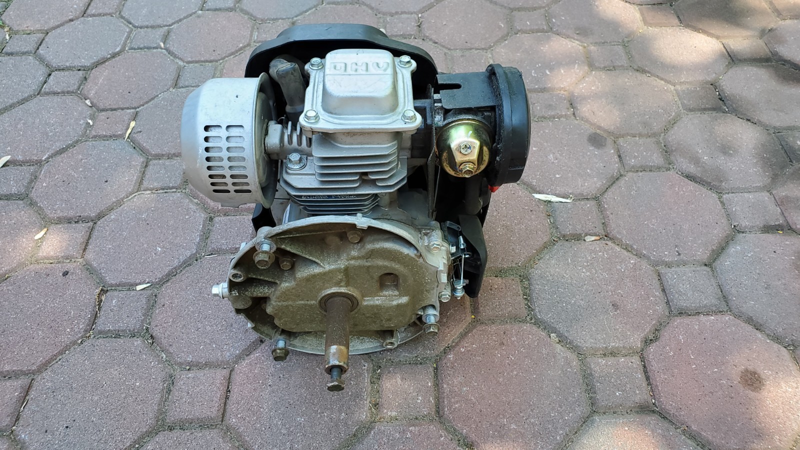 2018 year Yard Machines Briggs & Stratton Powermore 140cc lawn mower engine runs