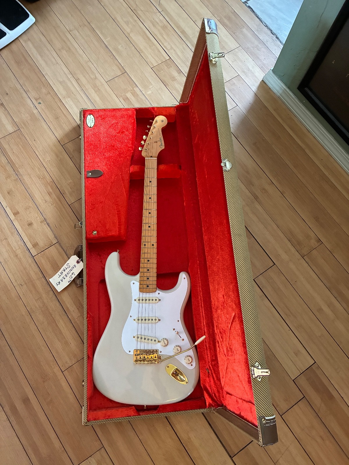 Mary Kaye Fender 60th anniversary stratocaster usa