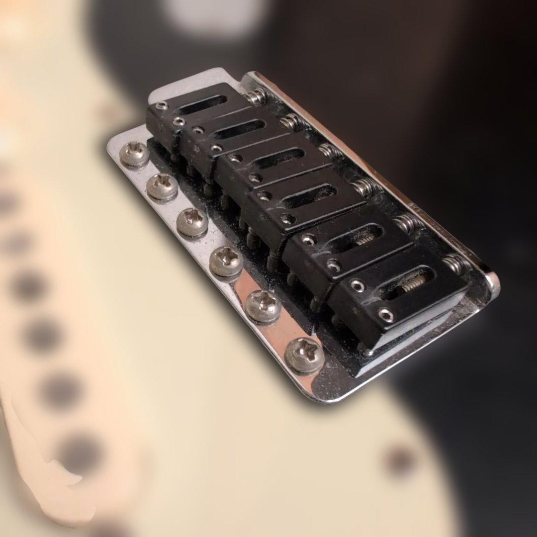 Fender Stratocaster Body Mexican Satin Finish Steel Jumbo Frets Damaged Electron