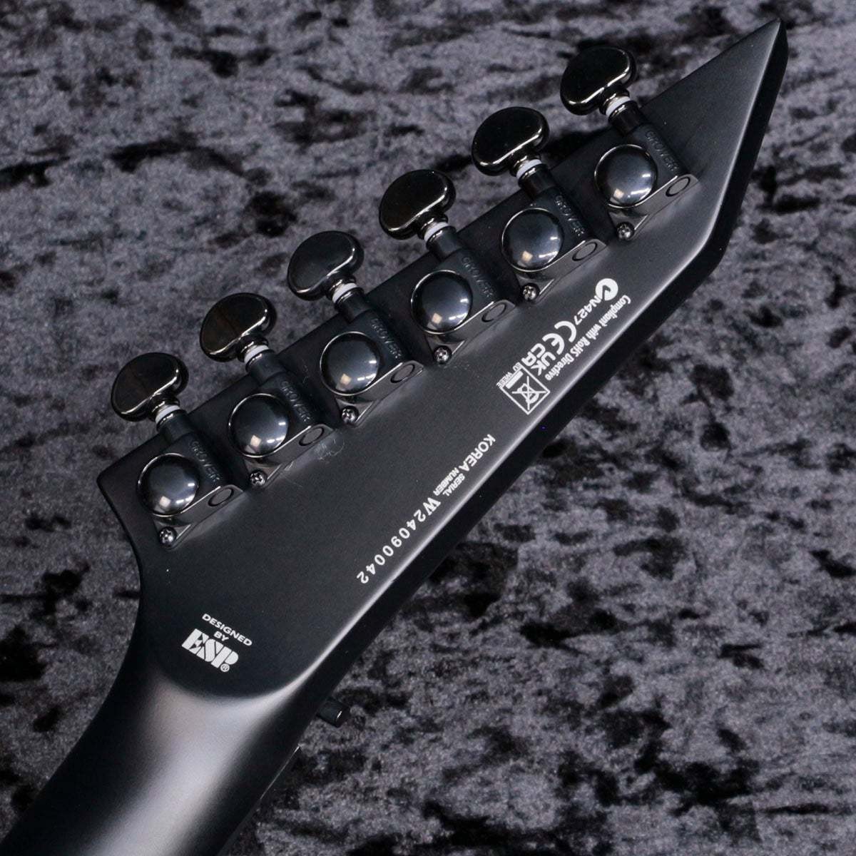 LTD Arrow Black Metal Guitar All-Black Hardware P/U Used