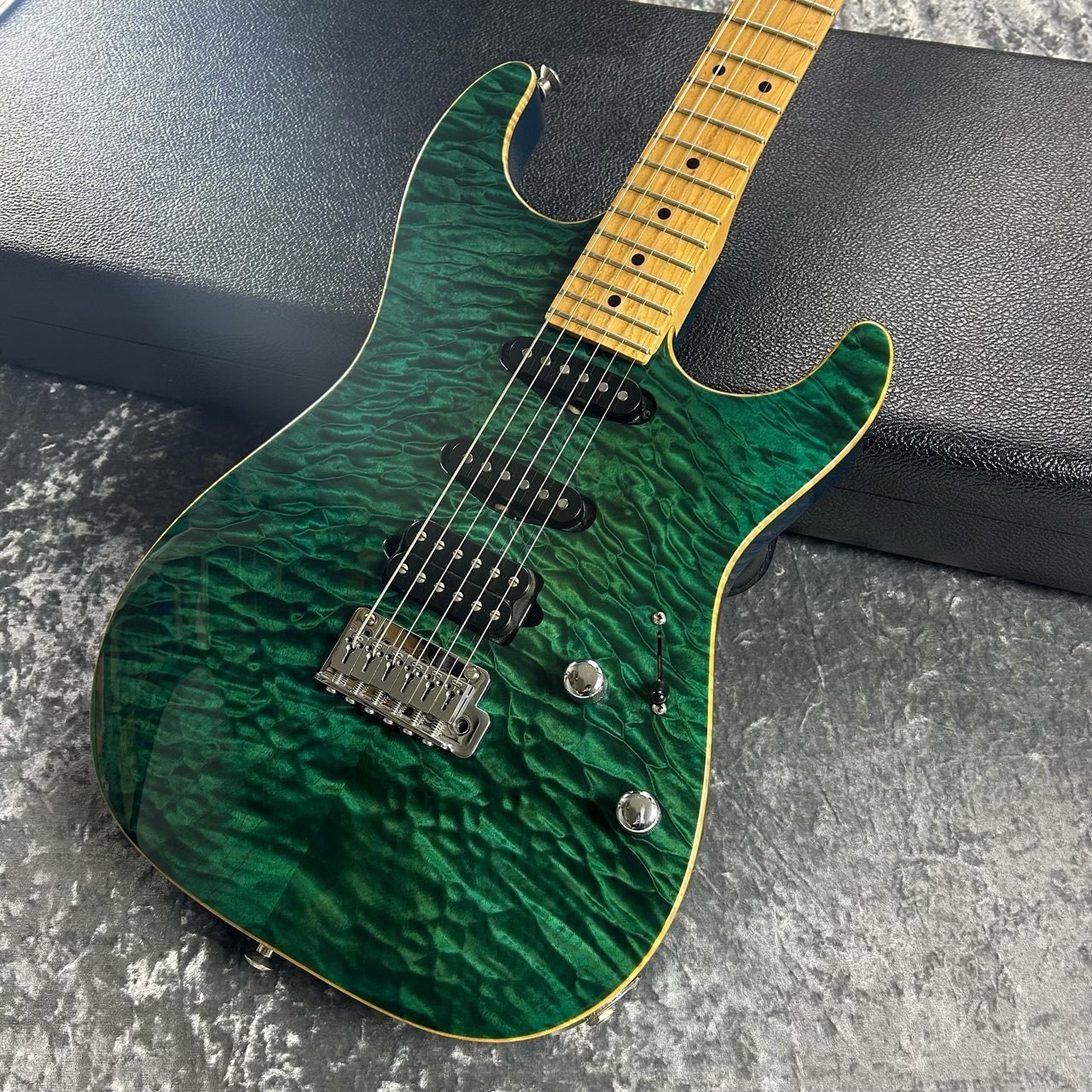Suhr Standard Trans Turquoise 2001 3.31Kg Safe delivery from Japan