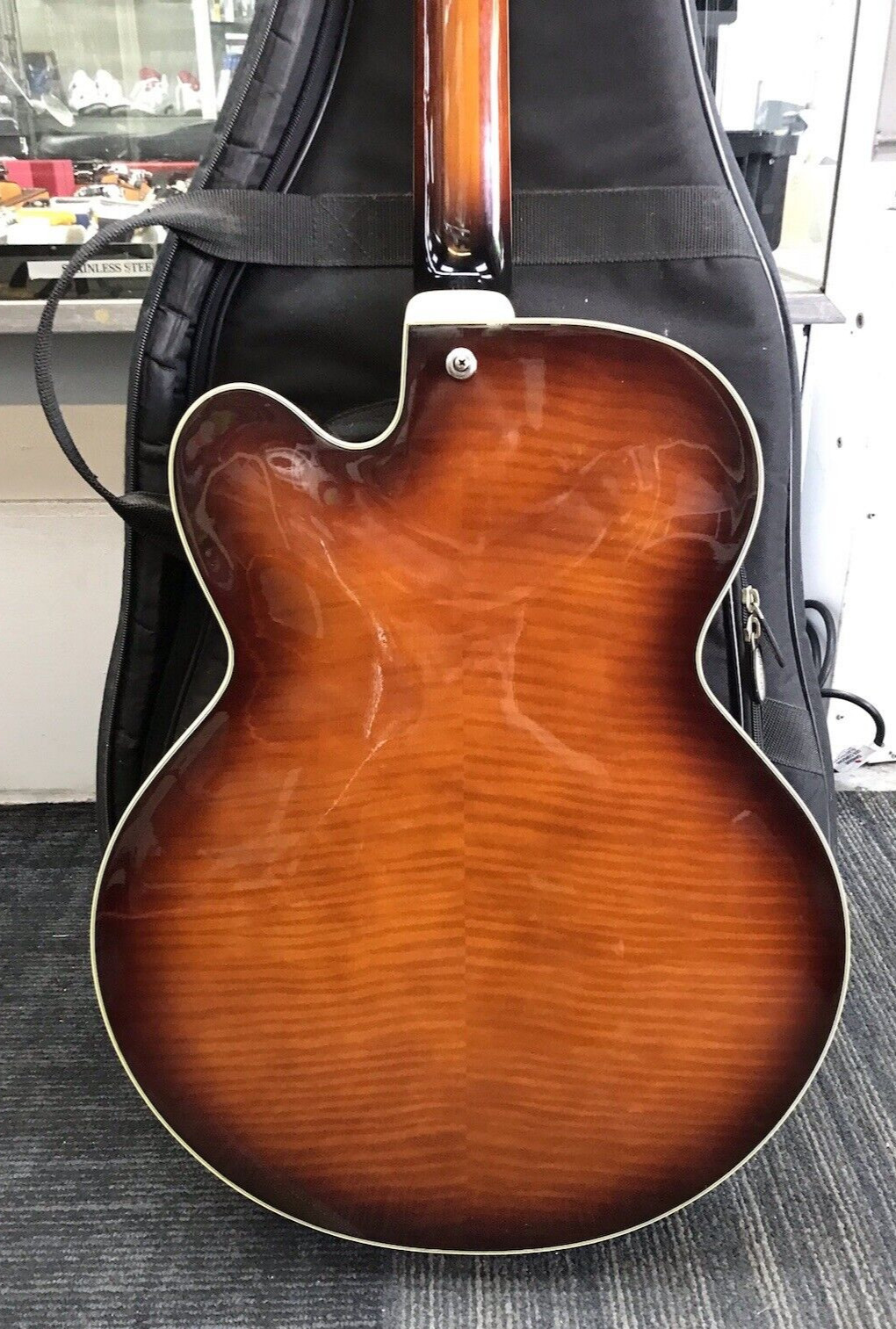 IBANEZ ARTCORE AF85 VLS-12-01  2006 Whit/Case