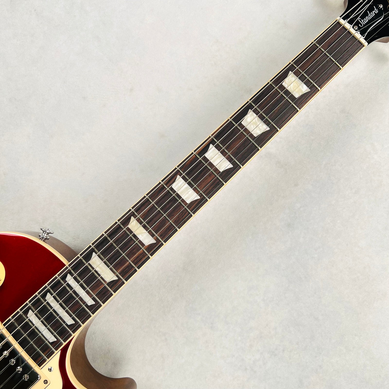 Gibson Les Paul Standard 50s Custom Color 2025 – Sparkling Burgundy