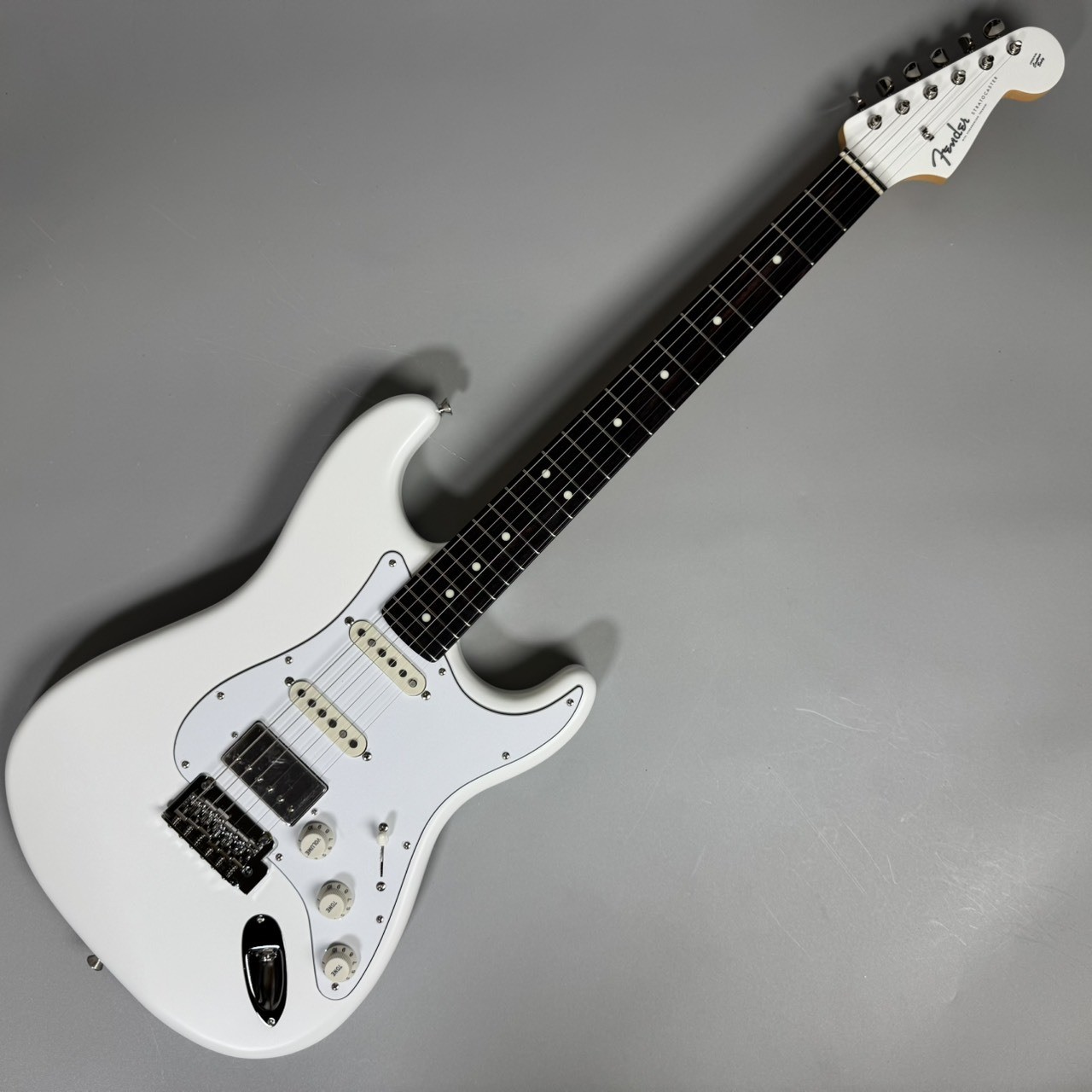 Fender FSR Made in Japan Hybrid II Stratocaster HSS Satin Arctic White