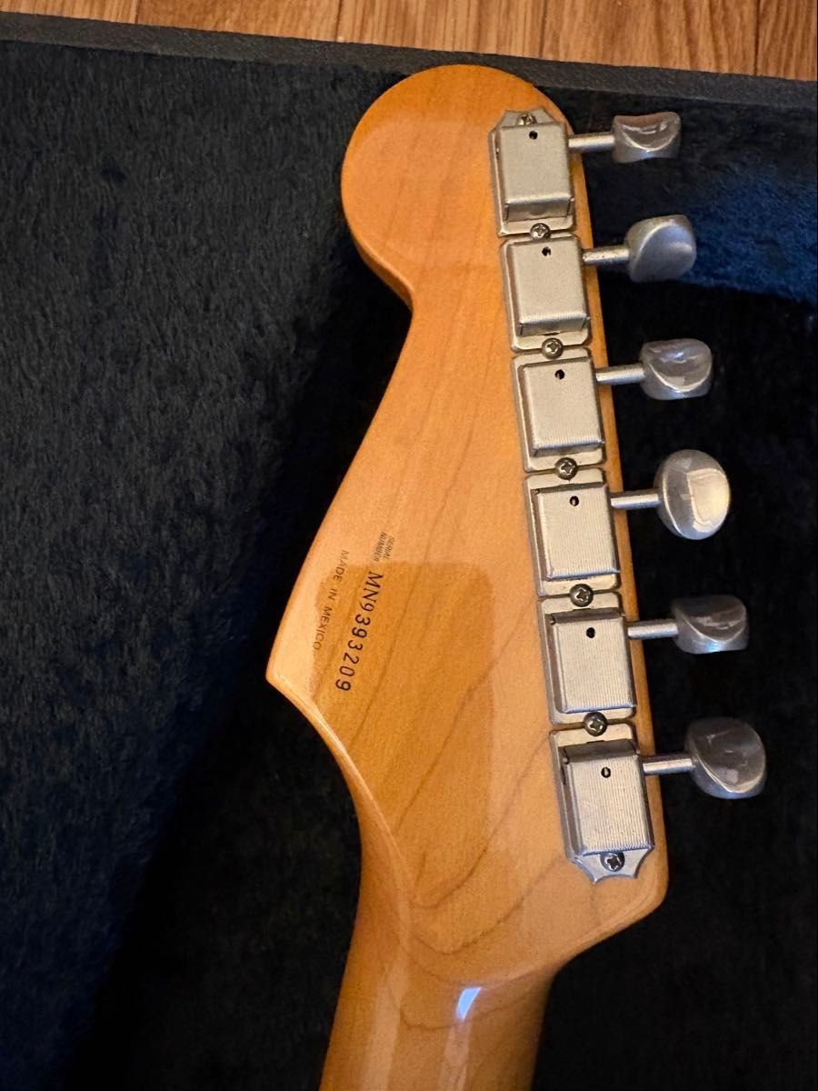 Fender Mexico Classic Series ’60s Stratocaster Shell Pink